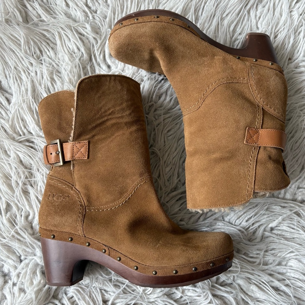 UGG Amoret Shearling Camel Brown Buckle Studded Heeled Clog Booties EUC Size 9